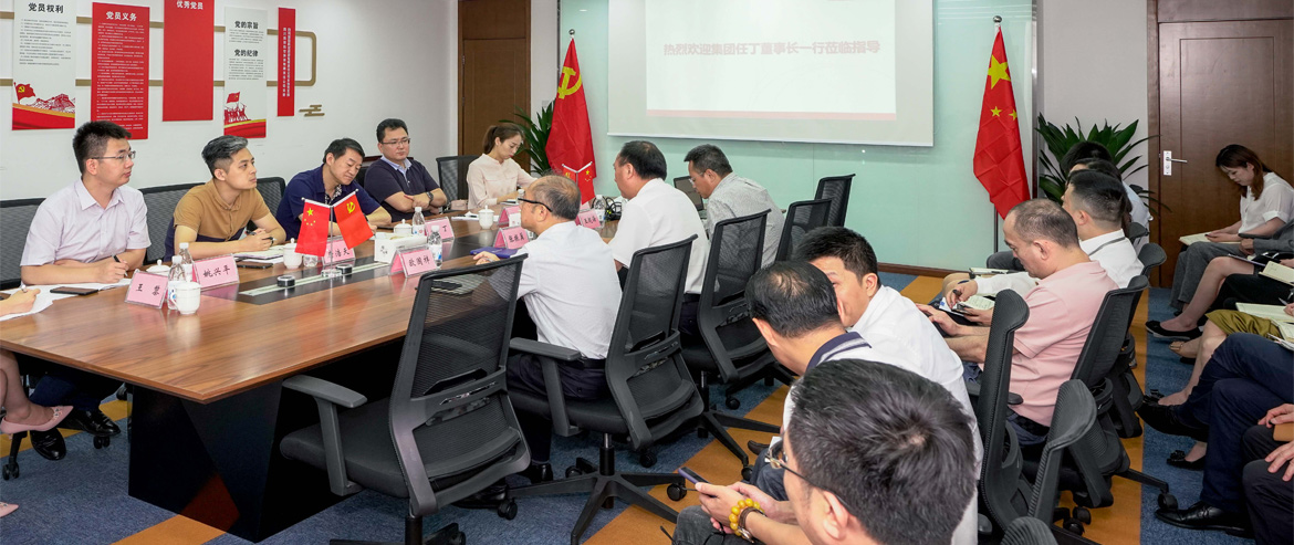 为旅游插上航空“同党”，给旅游增添科技“引擎”，用立异创立更大价值